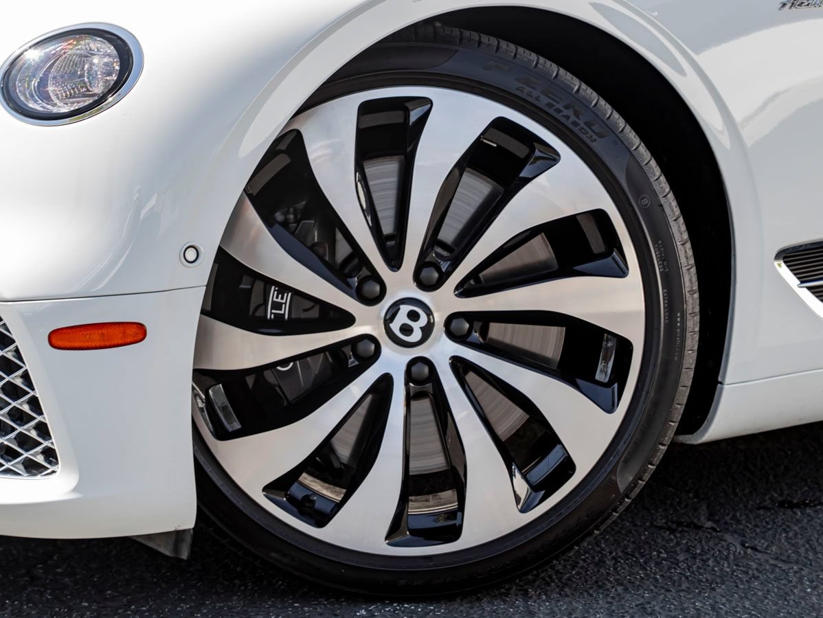 Used 2024 Bentley Continental GT Azure AWD/4WD image 6