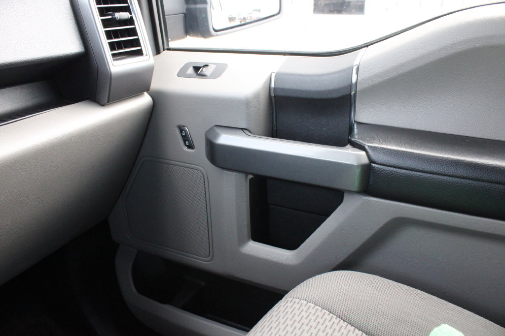 Used 2015 Ford F150 XLT w/ Equipment Group 301A Mid AWD/4WD image 19