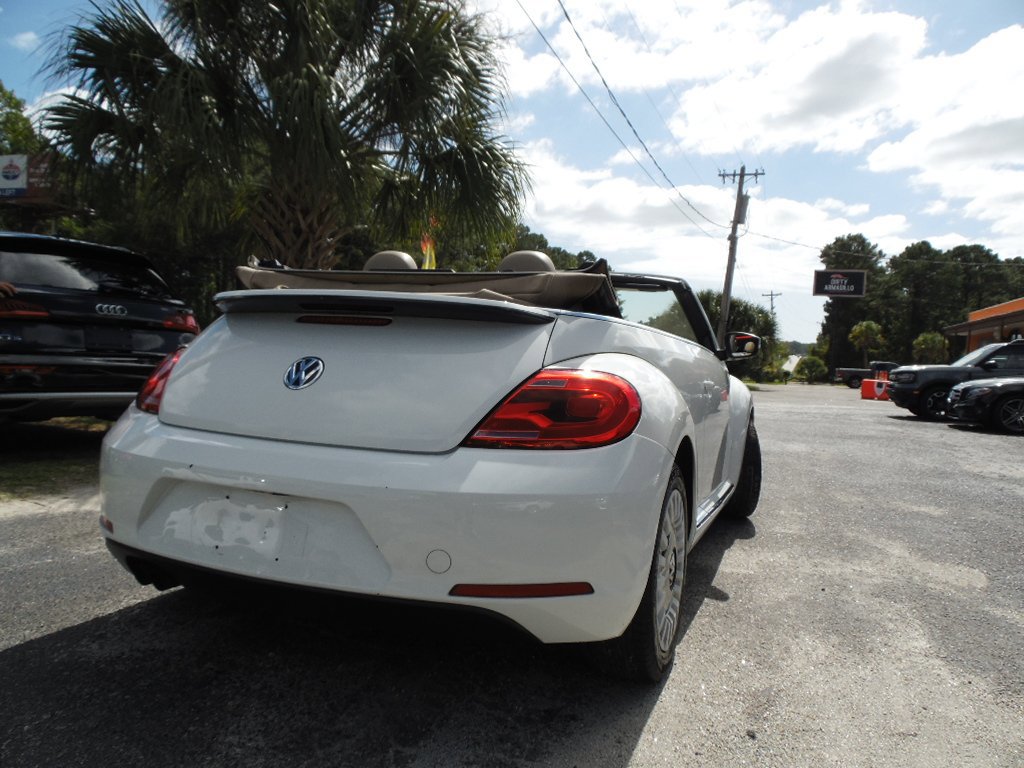 Used 2014 Volkswagen Beetle 1.8T image 12