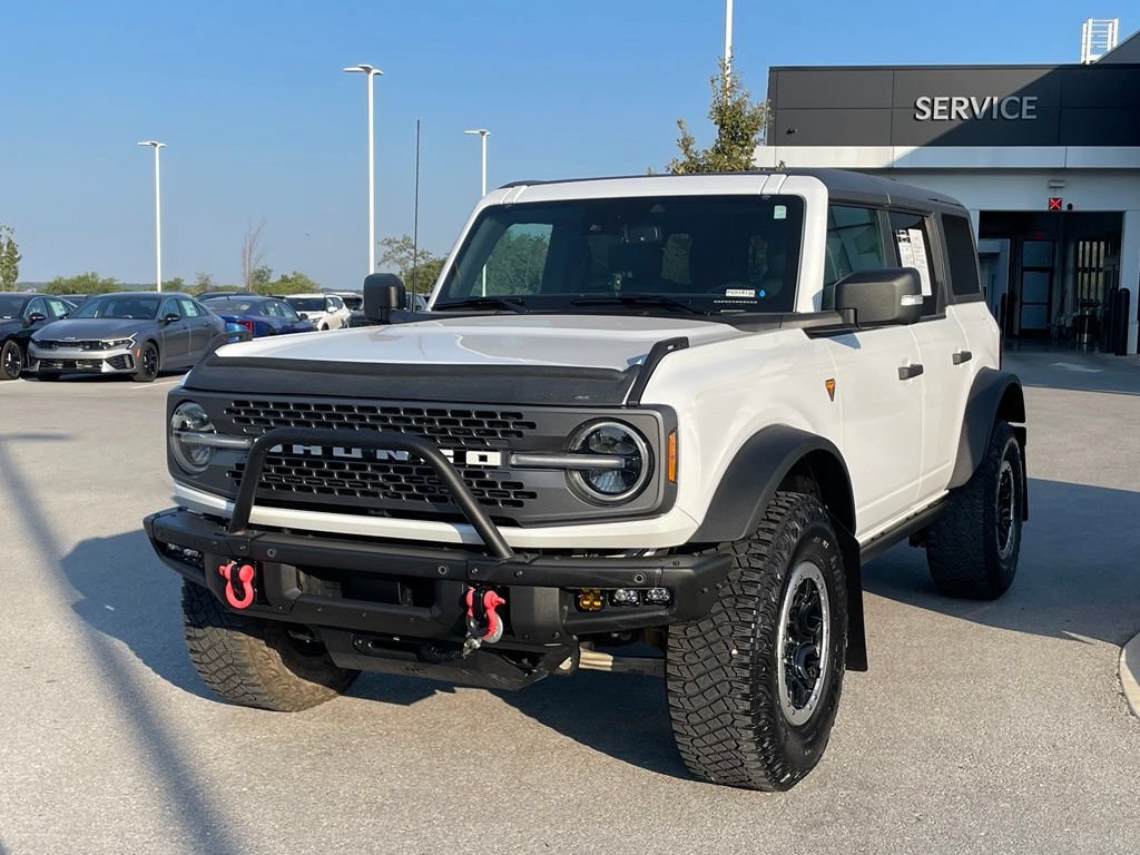 Used 2023 Ford Bronco Badlands w/ Sasquatch Package AWD/4WD image 3