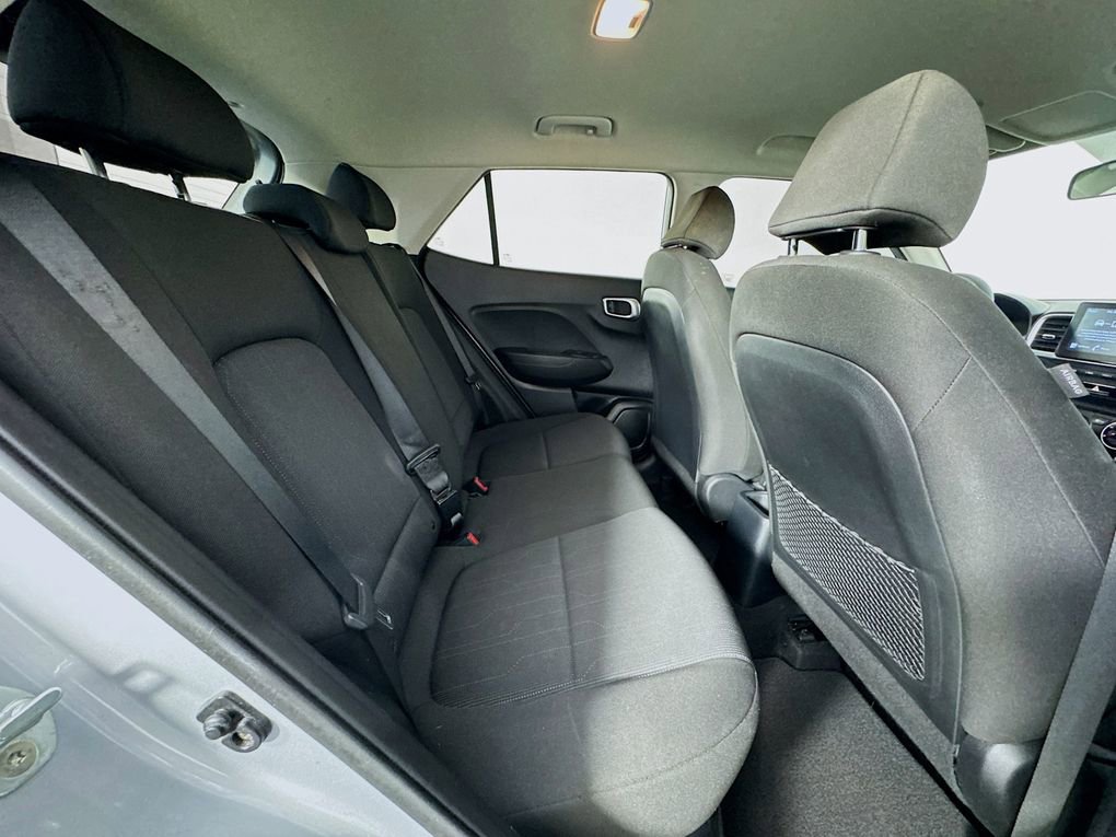 Used 2020 Hyundai Venue SE image 27