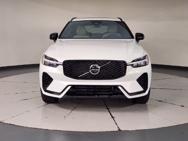 New 2027 Volvo XC60 T8 Plus AWD/4WD image 9