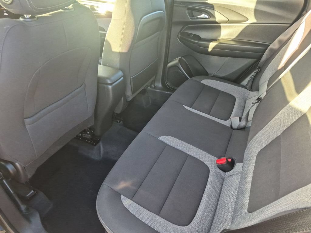 Used 2026 Chevrolet TrailBlazer LS AWD/4WD image 27