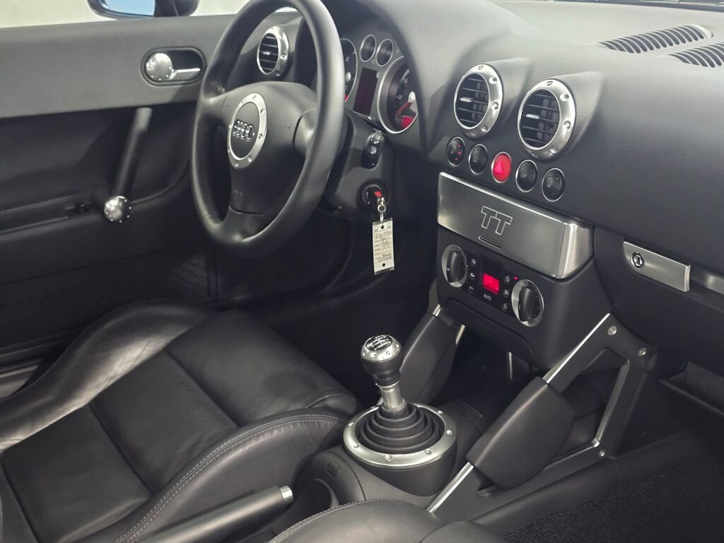 Used 2001 Audi TT 1.8T AWD/4WD image 15
