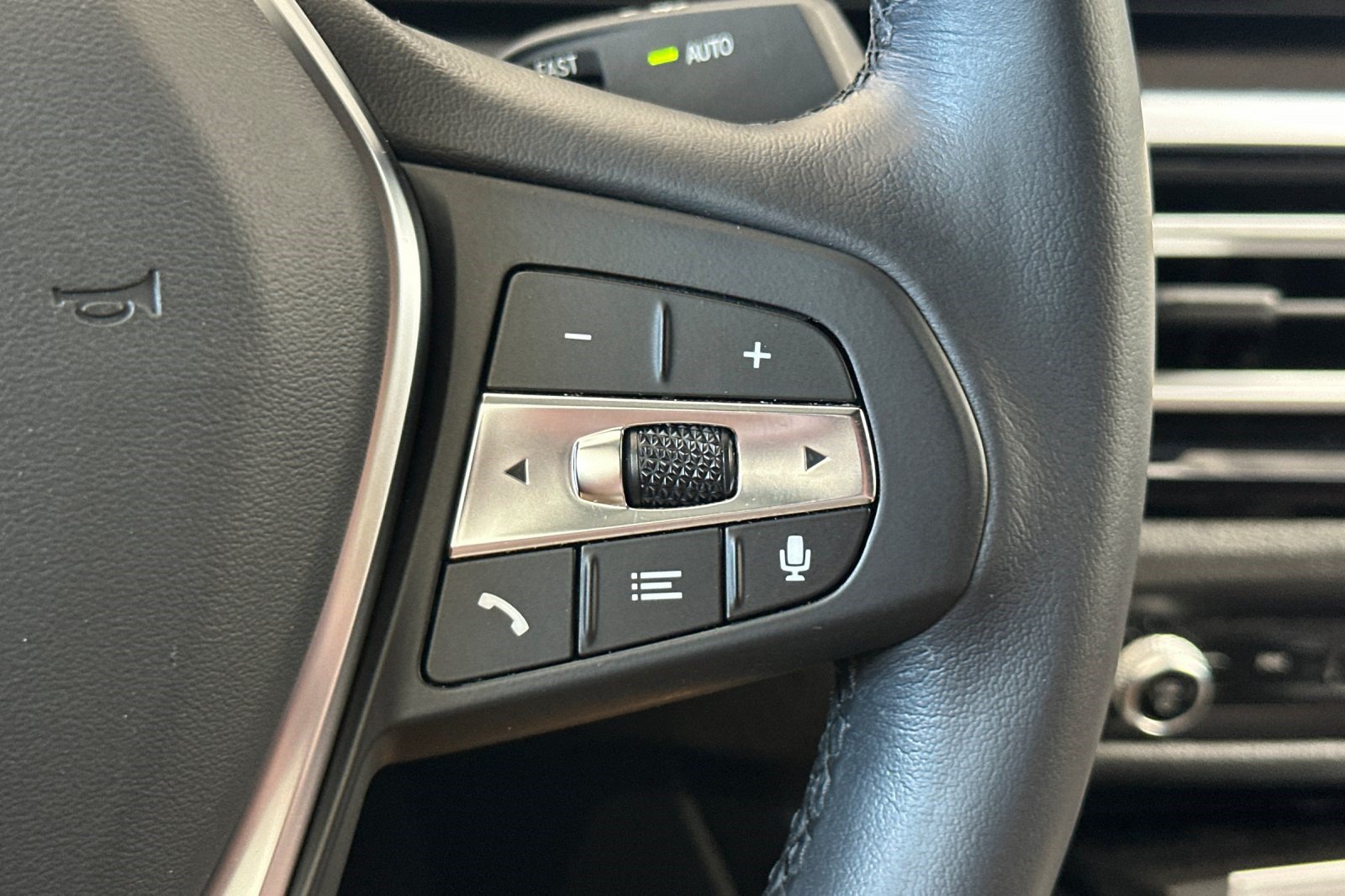 Certified 2024 BMW i4 eDrive35 w/ Convenience Package RWD image 31