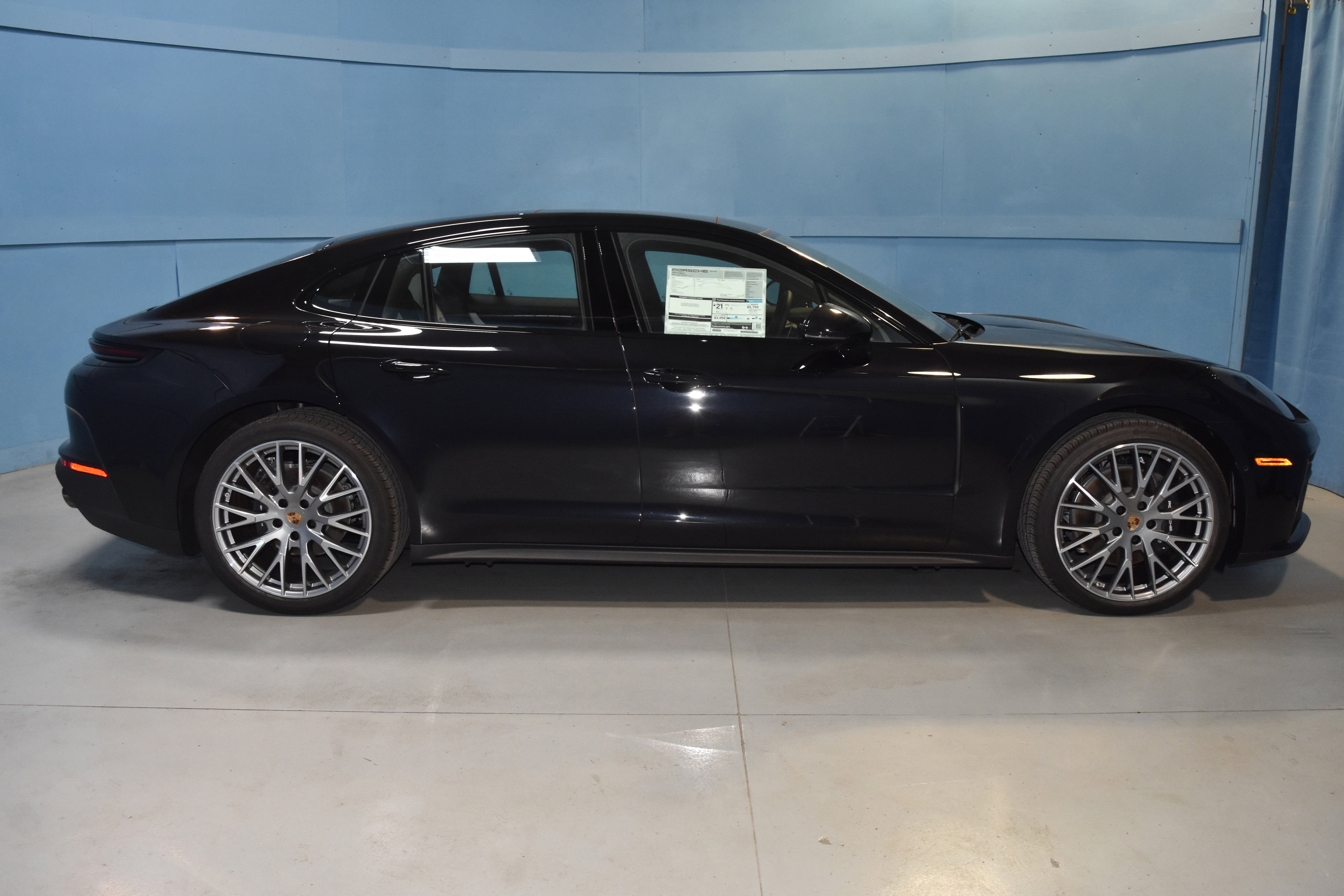 New 2025 Porsche Panamera 4 image 22