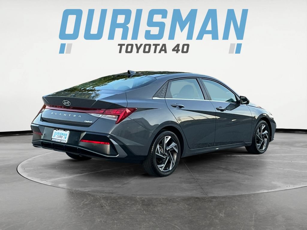 Used 2024 Hyundai Elantra Limited FWD image 7