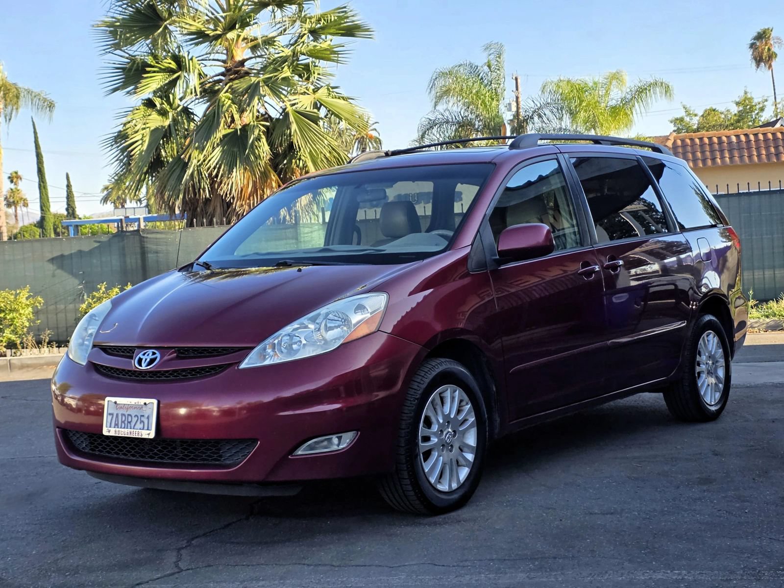 Used 2009 Toyota Sienna XLE Limited AWD/4WD image 1