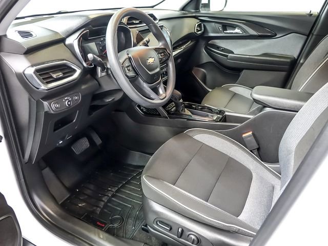 Used 2022 Chevrolet TrailBlazer LT w/ Convenience Package AWD/4WD image 13