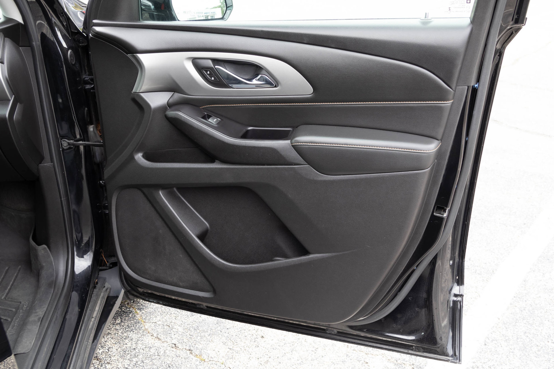 Used 2019 Chevrolet Traverse LS FWD image 41