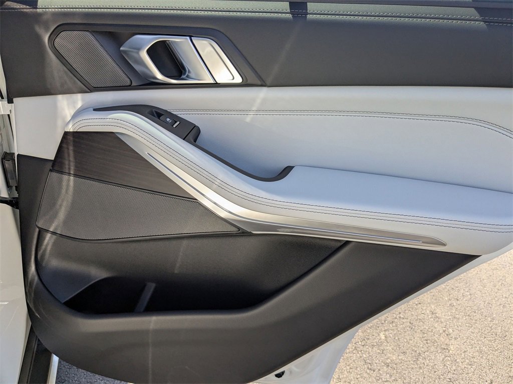 New 2026 BMW X5 sDrive40i image 35