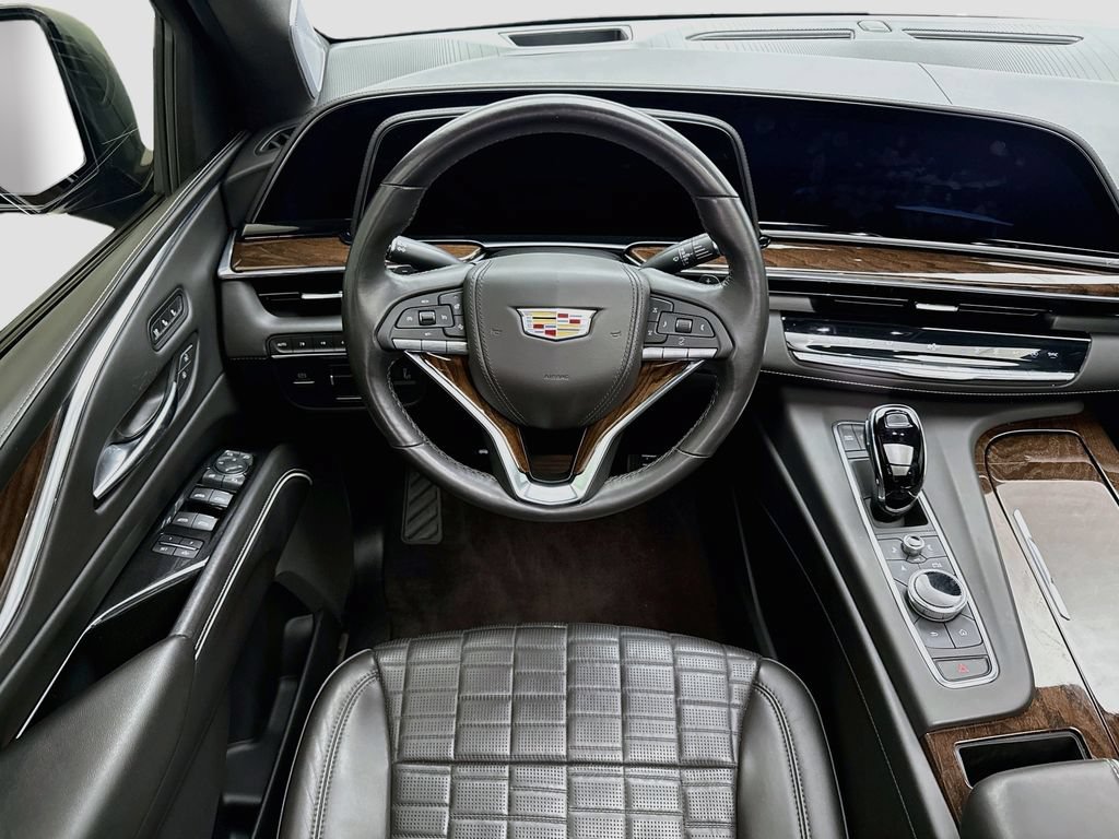 Used 2023 Cadillac Escalade Sport Platinum w/ Heavy-Duty Trailer Package AWD/4WD image 10