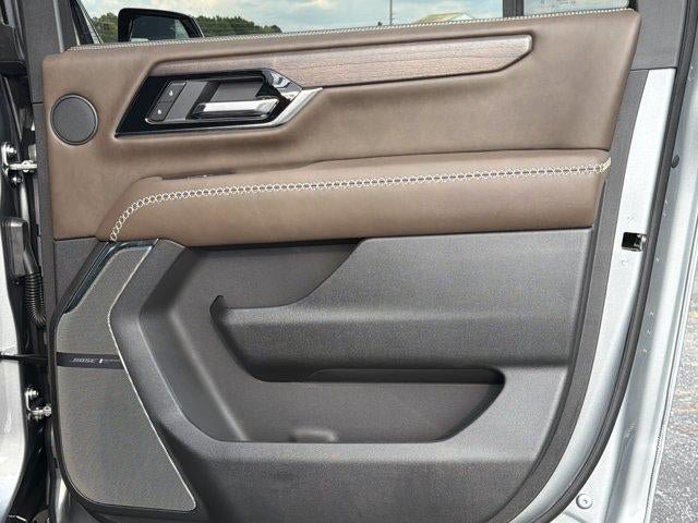 New 2026 GMC Yukon XL Denali Ultimate AWD/4WD image 16