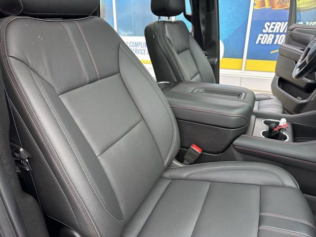 Used 2024 Chevrolet Tahoe RST w/ Luxury Package AWD/4WD image 32