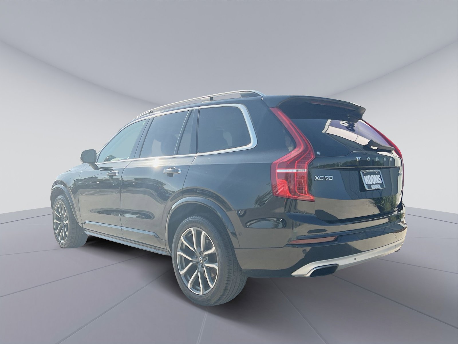 Used 2019 Volvo XC90 T6 Momentum w/ Advanced Package AWD/4WD image 4