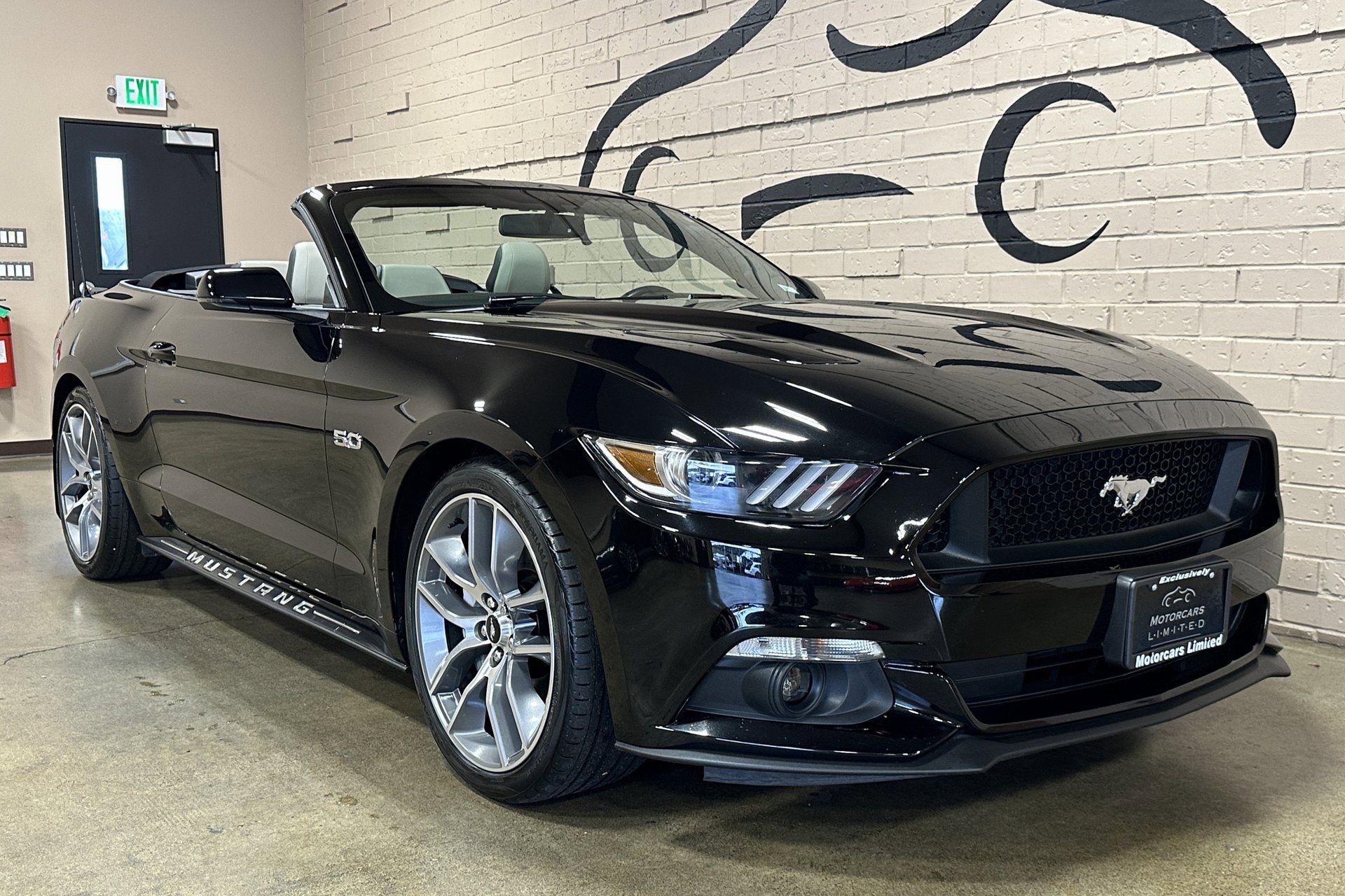 Used 2017 Ford Mustang GT Premium w/ Equipment Group 401A image 17