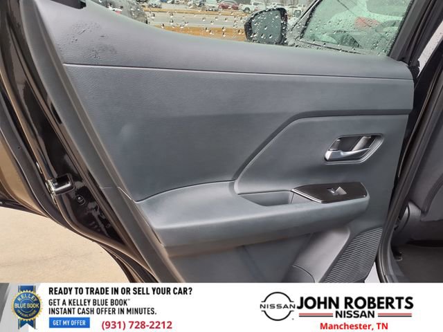 Certified 2025 Nissan Kicks SV image 10