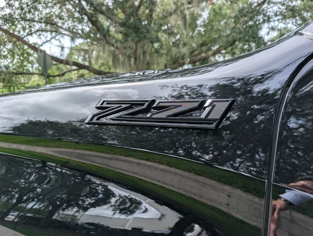 Used 2025 Chevrolet Silverado 1500 LT Trail Boss w/ Dark Appearance Package AWD/4WD image 11