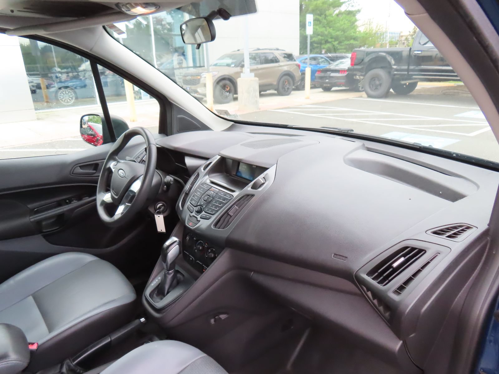 Used 2017 Ford Transit Connect XL FWD image 13
