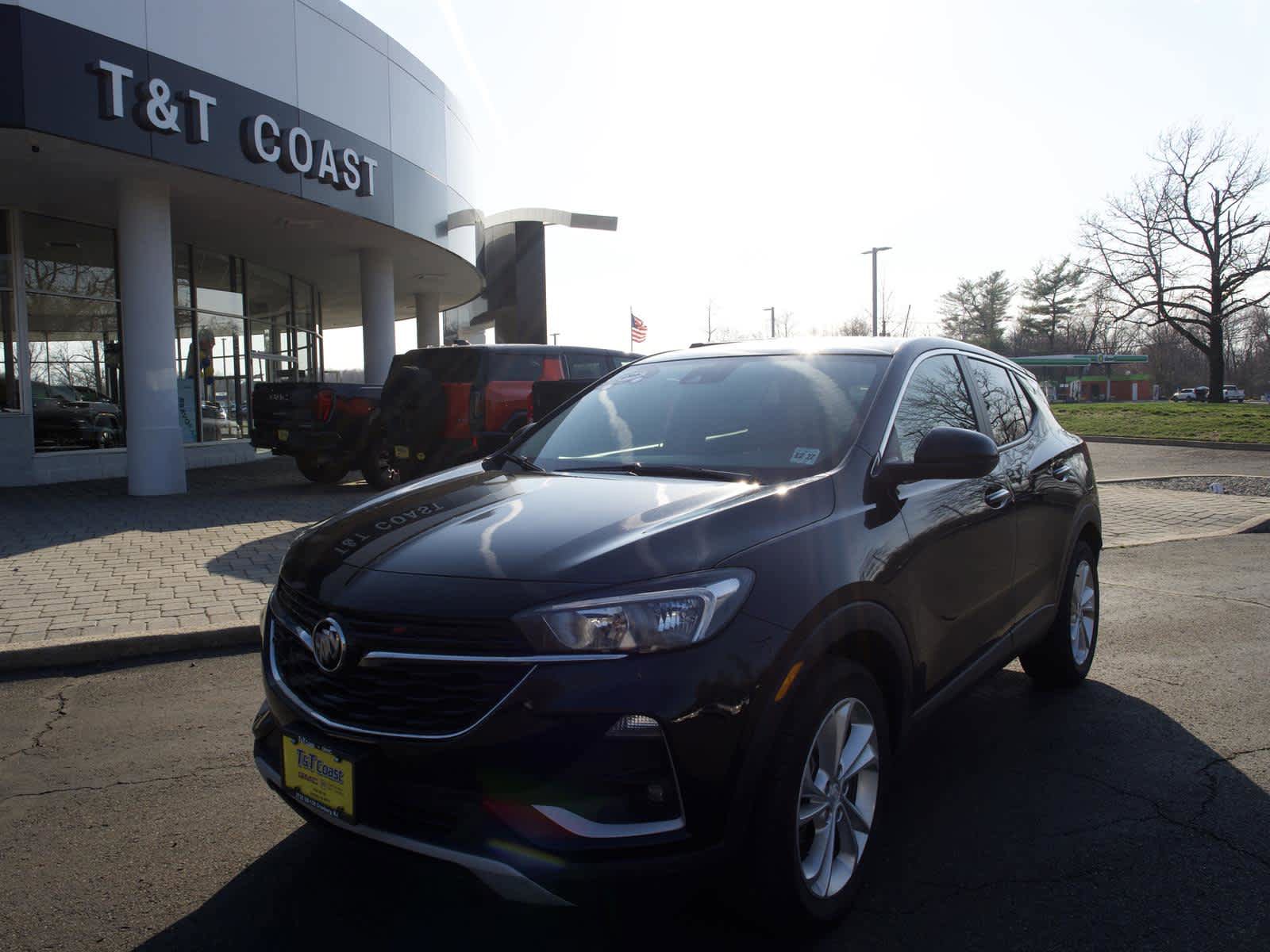 Certified 2023 Buick Encore GX Preferred w/ Cold Weather Comfort Package FWD image 1