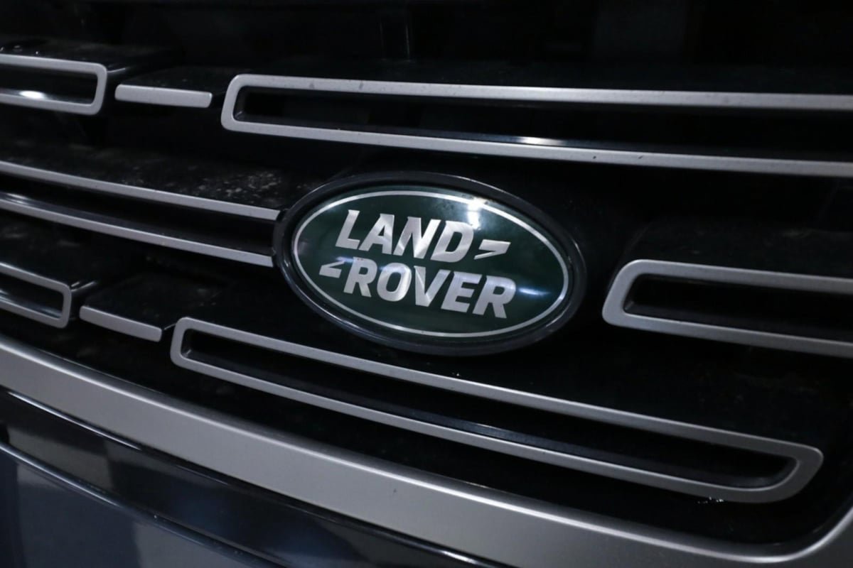 Used 2024 Land Rover Range Rover SE AWD/4WD image 36