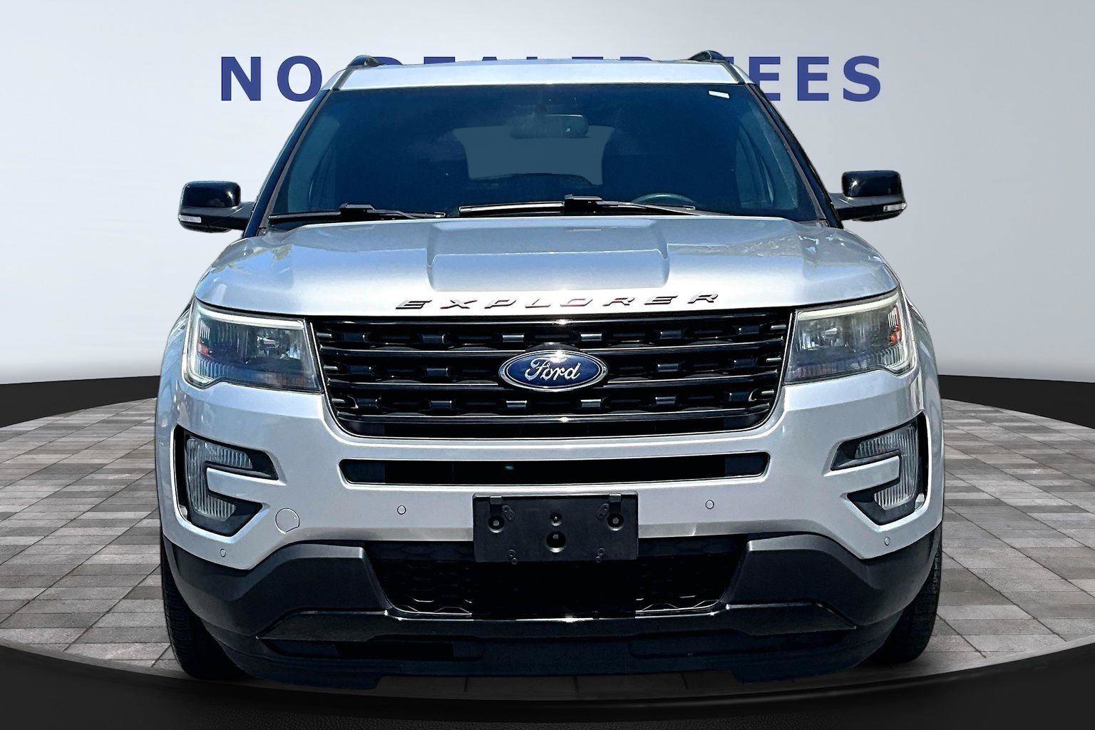 Used 2017 Ford Explorer Sport AWD/4WD image 2