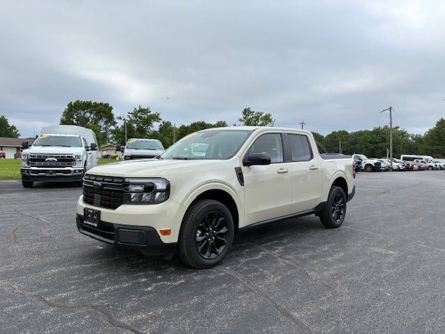 Used 2024 Ford Maverick Lariat w/ Black Appearance Package FWD image 1