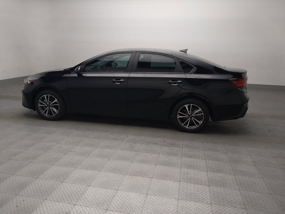 Used 2022 Kia Forte LXS w/ LXS Technology Package FWD image 3