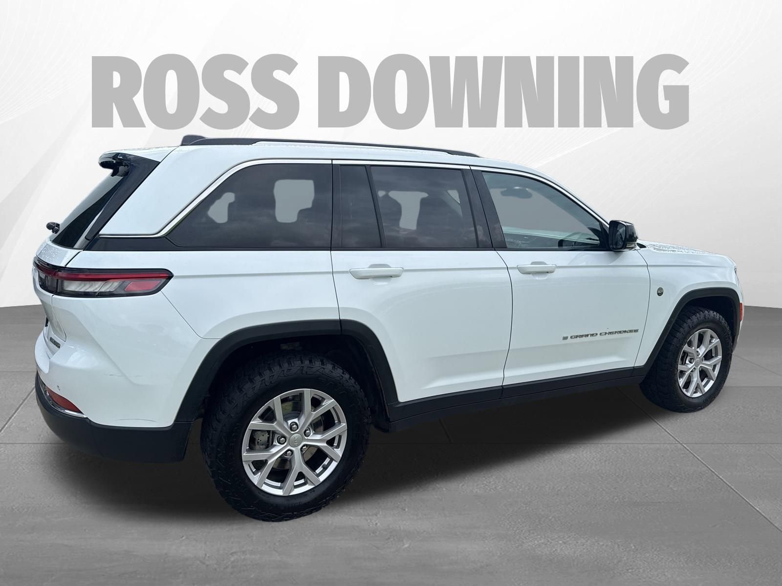 Used 2022 Jeep Grand Cherokee Limited w/ Luxury Tech Group II AWD/4WD image 6