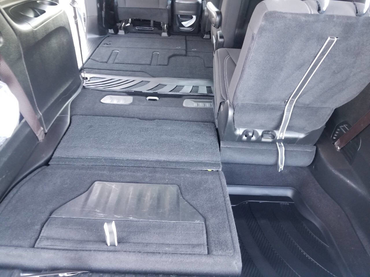 Certified 2023 Chrysler Pacifica Touring image 27