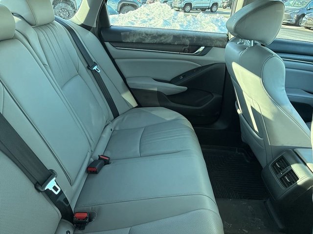 Used 2018 Honda Accord Touring image 24
