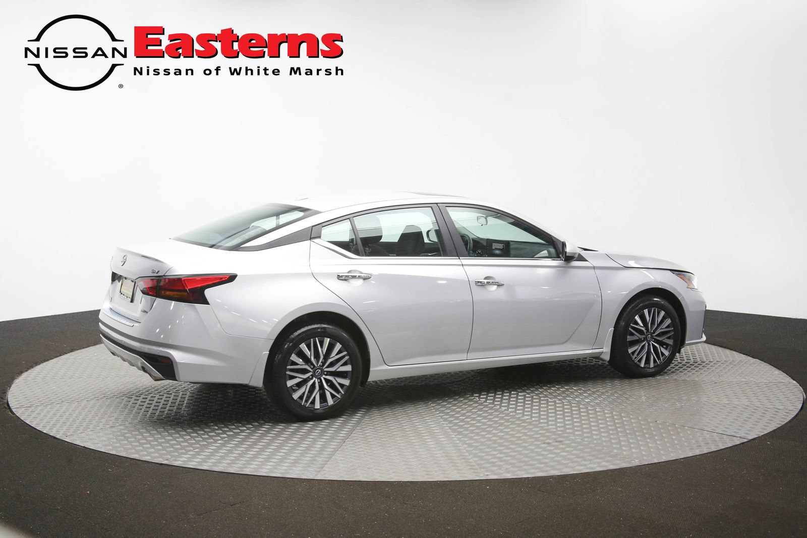 Used 2023 Nissan Altima 2.5 SV w/ SV Premium Package AWD/4WD image 42