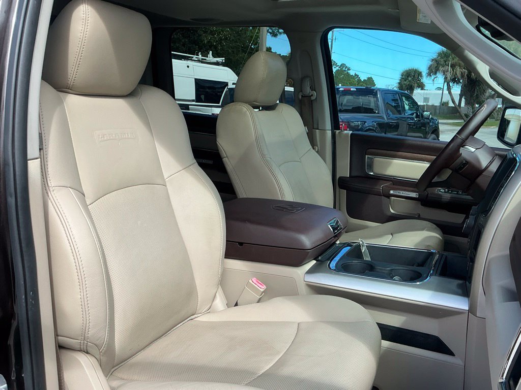 Used 2017 RAM 1500 Laramie AWD/4WD image 19