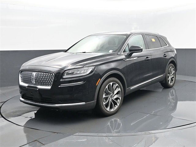 Used 2023 Lincoln Nautilus Reserve w/ Luxury Package image 2