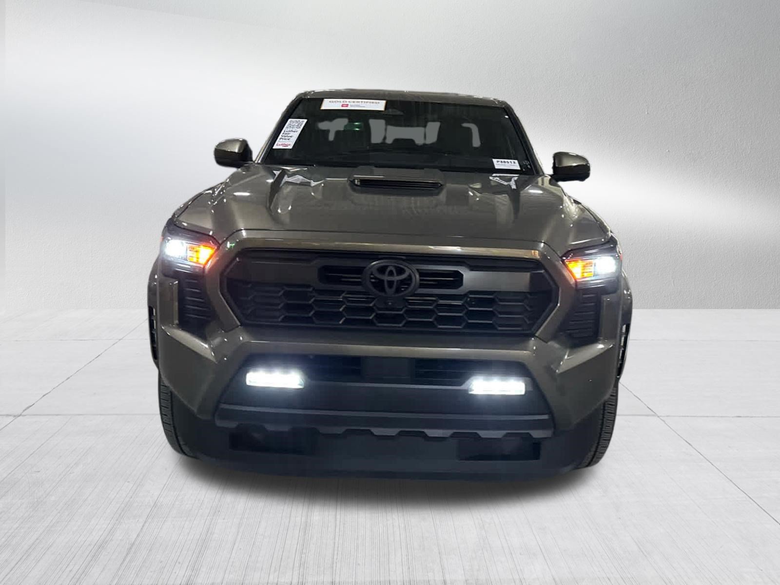 Certified 2024 Toyota Tacoma TRD Sport w/ TRD Sport Premium Package AWD/4WD image 2