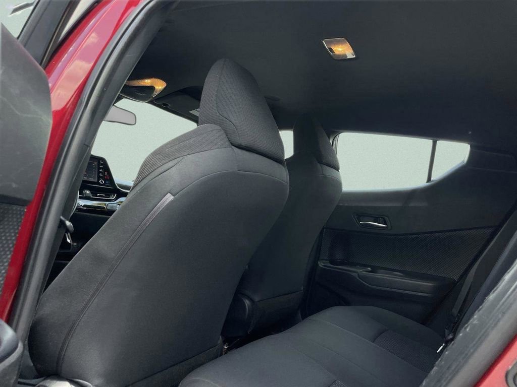 Used 2019 Toyota C-HR XLE image 19