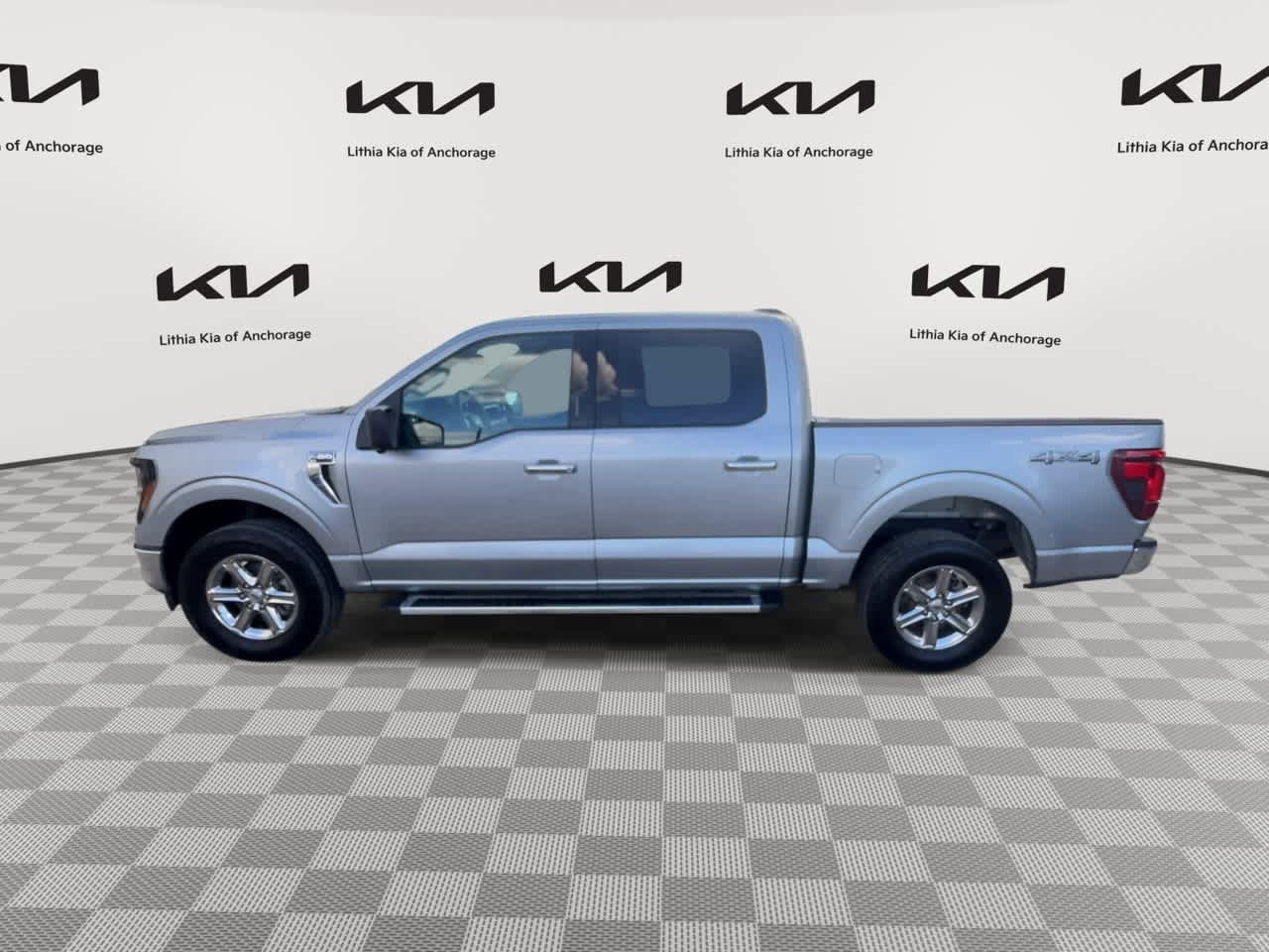 Used 2024 Ford F150 XLT w/ Tow/Haul Package AWD/4WD image 5