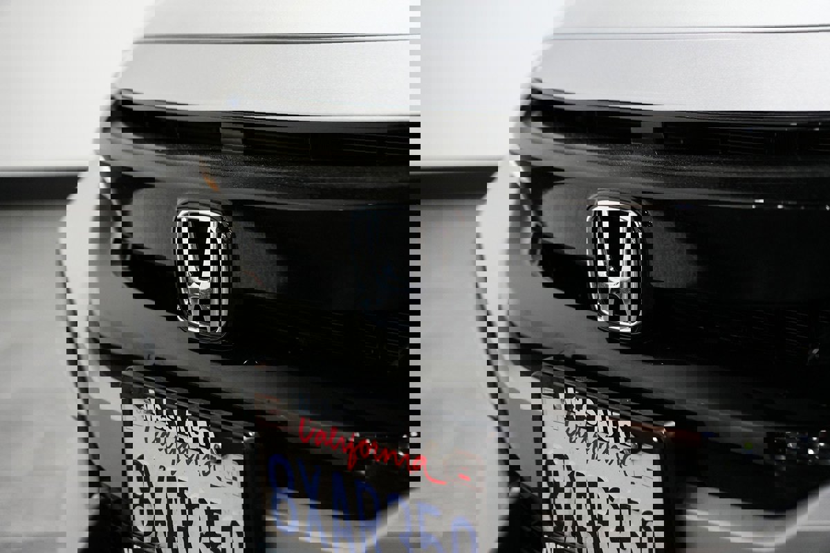 Used 2021 Honda Civic Sport image 2