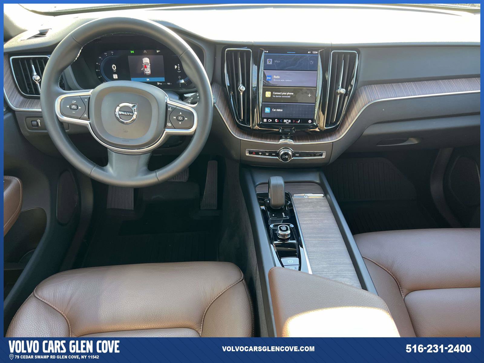 Used 2022 Volvo XC60 B5 Momentum w/ Climate Package image 12