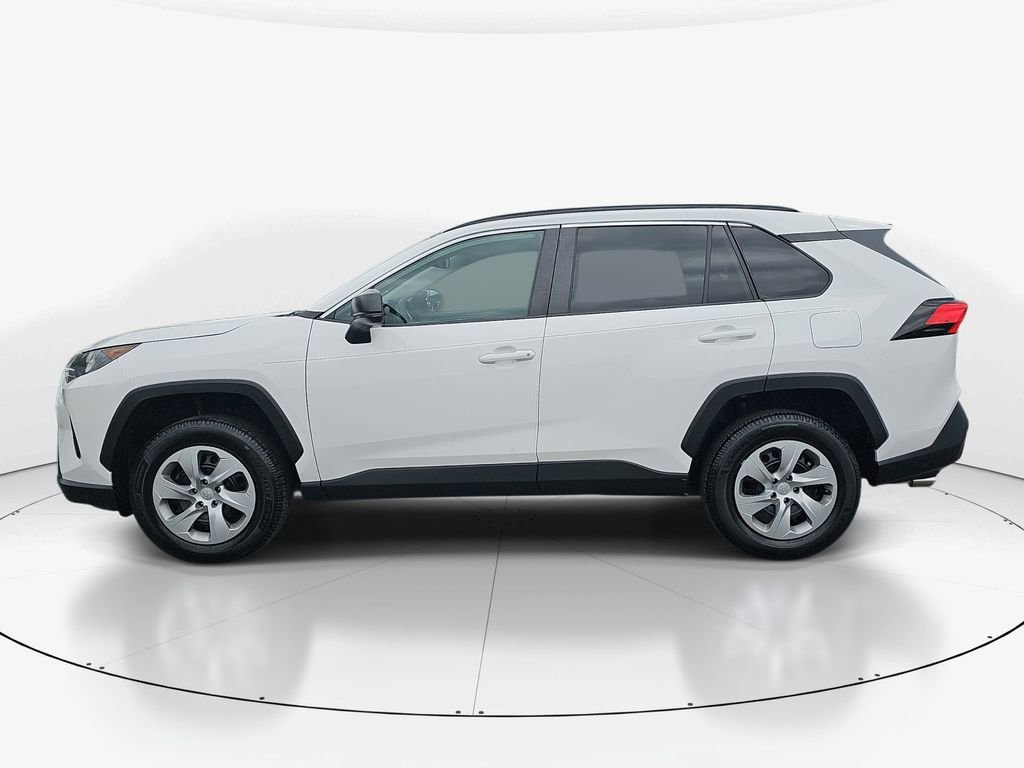 Used 2021 Toyota RAV4 LE FWD image 10