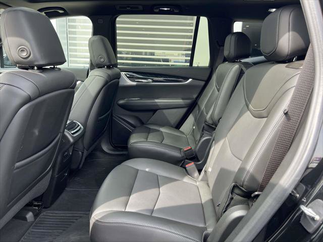 Used 2023 Cadillac XT6 Premium Luxury image 12