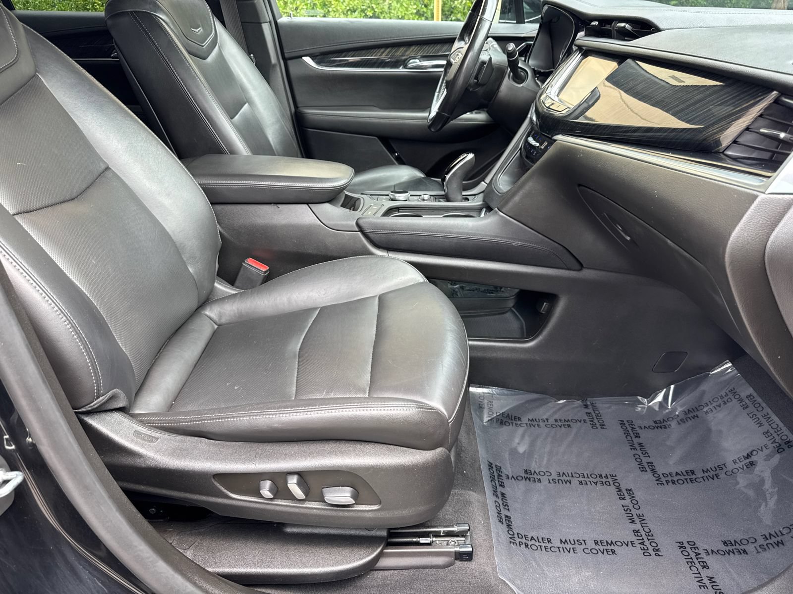 Used 2022 Cadillac XT6 Premium Luxury FWD image 13