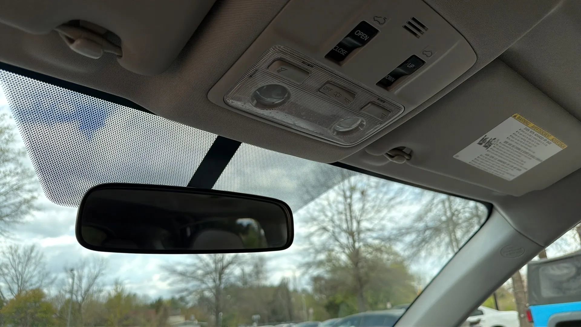 Used 2013 Toyota RAV4 XLE AWD/4WD image 35