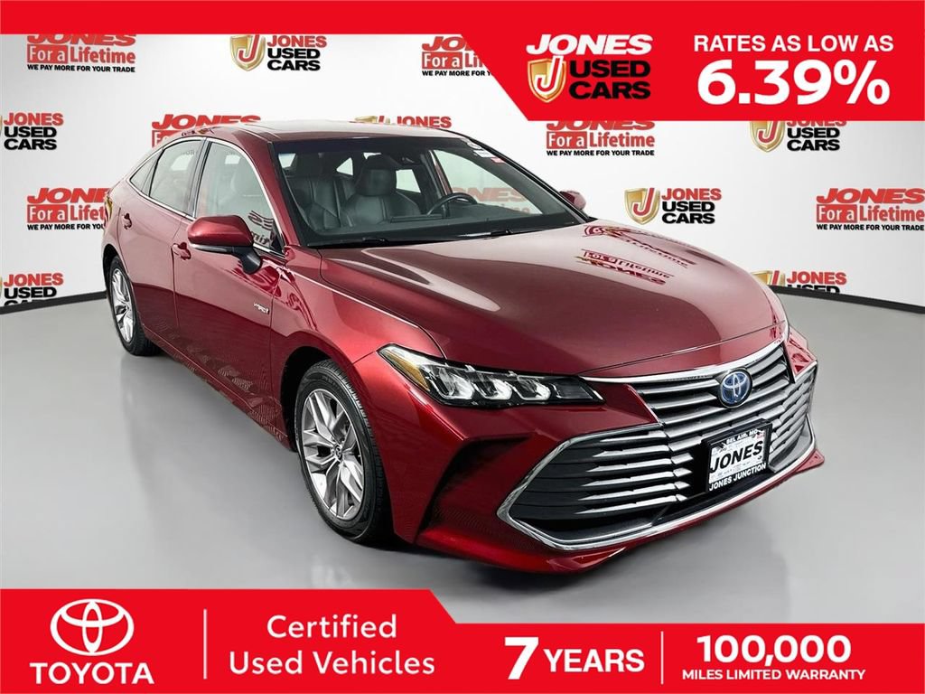 Certified 2021 Toyota Avalon XLE w/ Moonroof Package FWD image 1