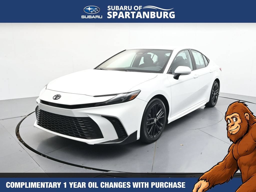 Used 2025 Toyota Camry SE FWD image 3