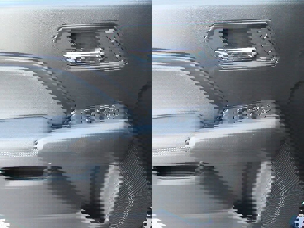 New 2026 Chevrolet Colorado LT w/ LT Convenience Package AWD/4WD image 21