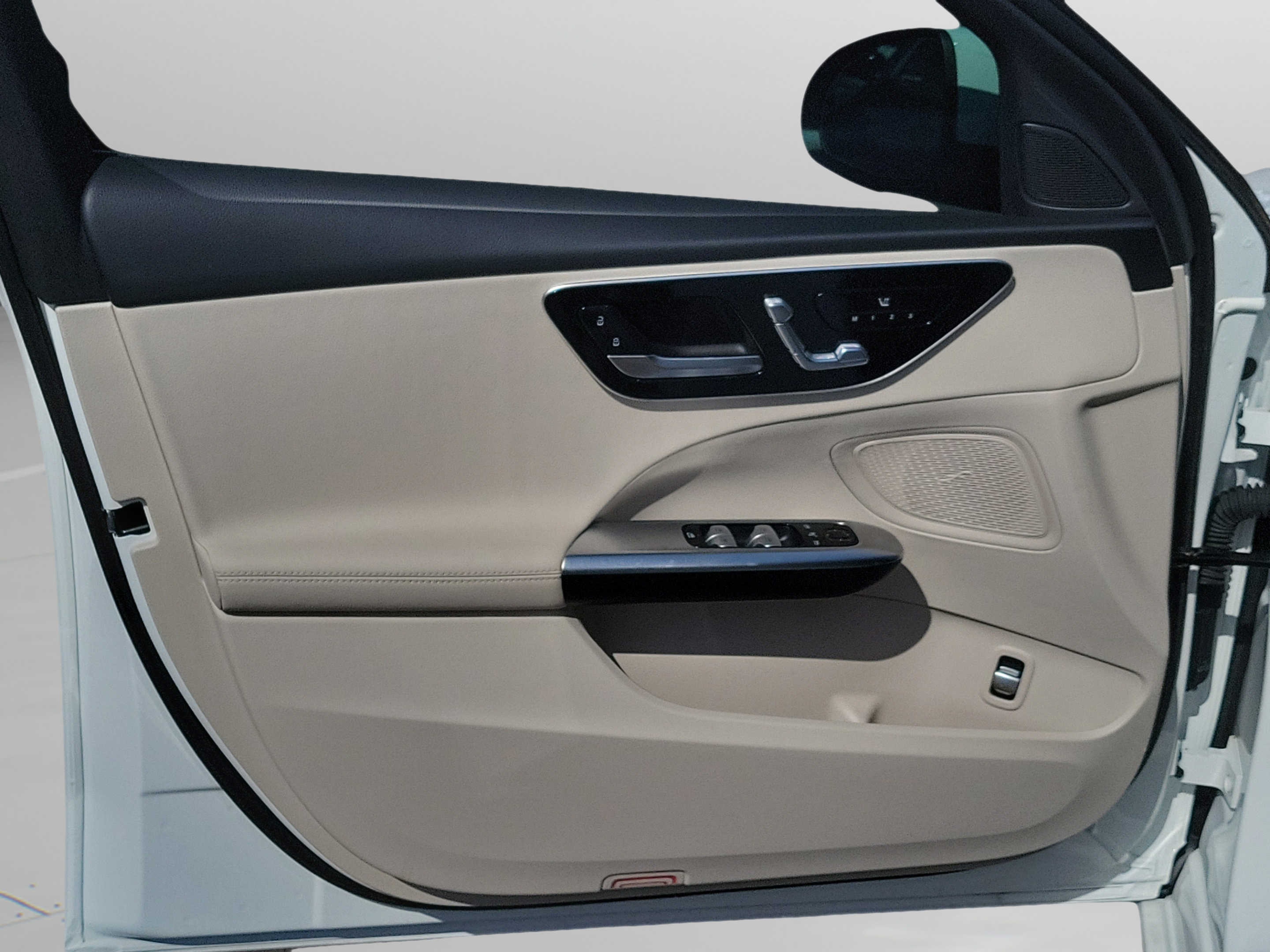 Used 2024 Mercedes-Benz C 300 4MATIC Sedan image 16