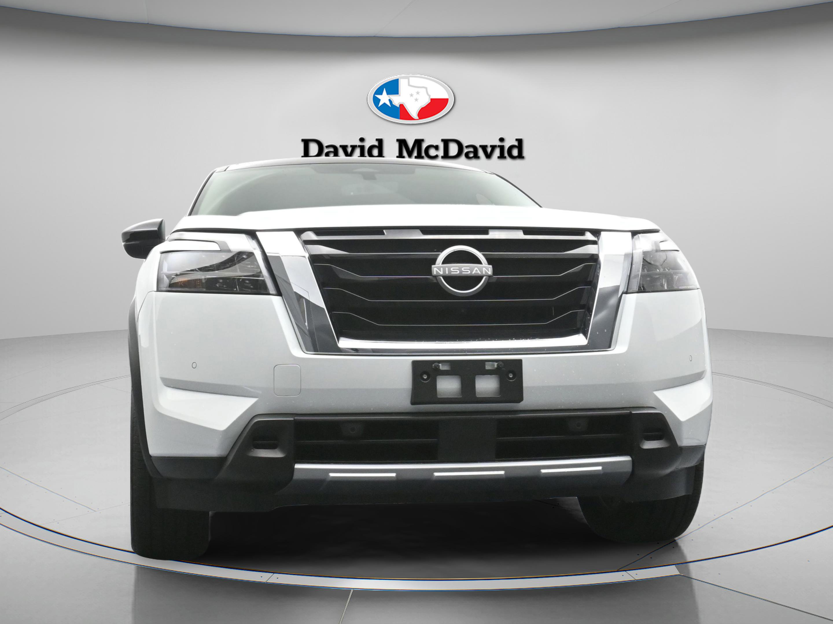 Used 2025 Nissan Pathfinder Platinum w/ Cargo Package AWD/4WD image 31