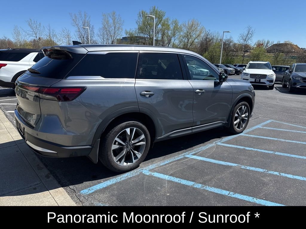 Certified 2026 INFINITI QX60 Pure w/ Cargo Package AWD/4WD image 5