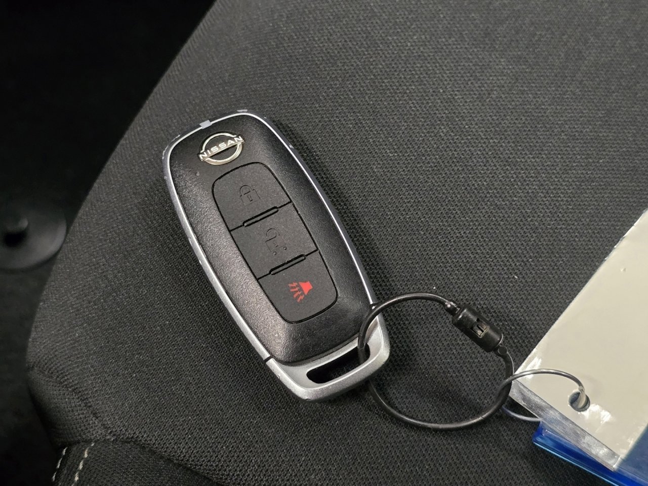 Used 2024 Nissan Rogue S image 33